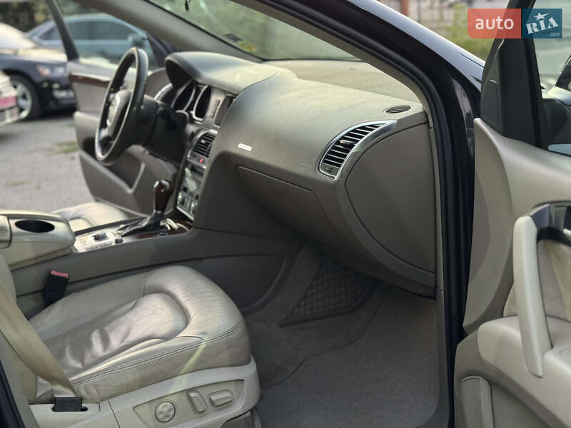 Позашляховик / Кросовер Audi Q7 2007 в Вінниці