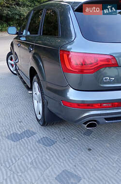 Внедорожник / Кроссовер Audi Q7 2015 в Тернополе