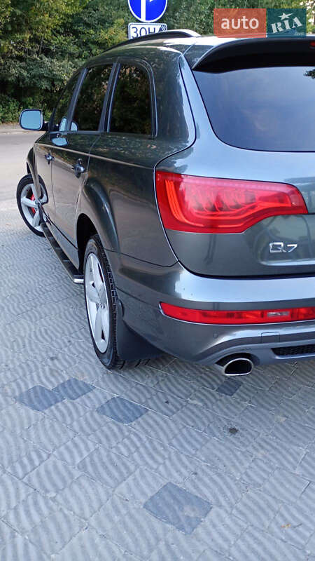 Позашляховик / Кросовер Audi Q7 2015 в Тернополі