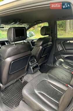 Внедорожник / Кроссовер Audi Q7 2006 в 