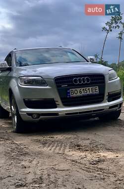 Внедорожник / Кроссовер Audi Q7 2006 в 