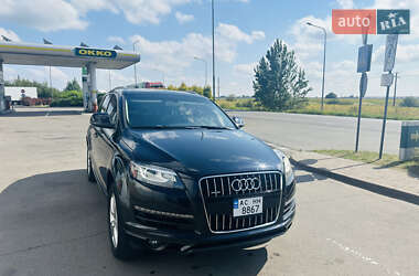 Позашляховик / Кросовер Audi Q7 2010 в 