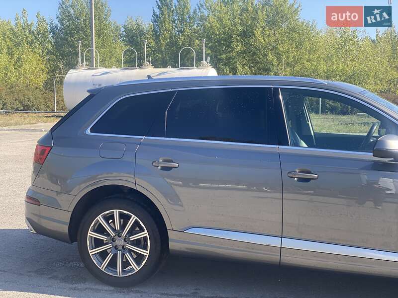 Внедорожник / Кроссовер Audi Q7 2017 в Днепре фото 2 Внедорожник / Кроссовер Audi Q7 2017 в Днепре