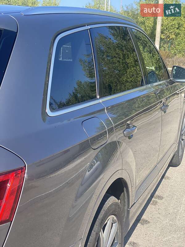 Внедорожник / Кроссовер Audi Q7 2017 в Днепре фото 7 Внедорожник / Кроссовер Audi Q7 2017 в Днепре