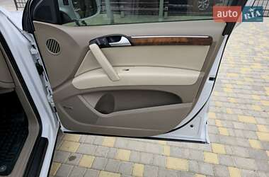 Внедорожник / Кроссовер Audi Q7 2015 в 