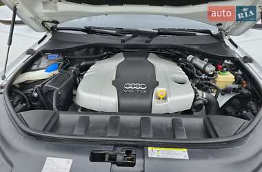 Внедорожник / Кроссовер Audi Q7 2015 в 