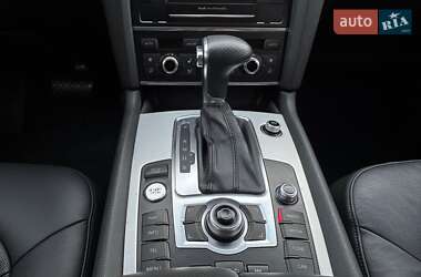 Позашляховик / Кросовер Audi Q7 2013 в 