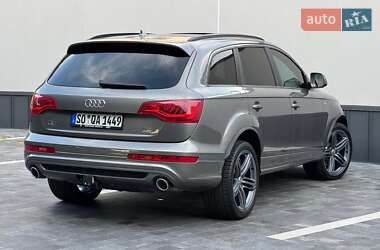 Позашляховик / Кросовер Audi Q7 2013 в 