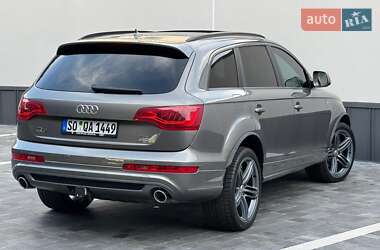 Позашляховик / Кросовер Audi Q7 2013 в 