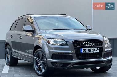 Позашляховик / Кросовер Audi Q7 2013 в 
