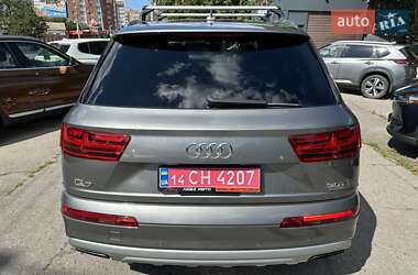 Позашляховик / Кросовер Audi Q7 2016 в 