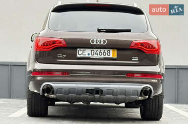 Позашляховик / Кросовер Audi Q7 2011 в 