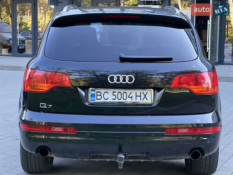 Внедорожник / Кроссовер Audi Q7 2006 в Новояворовске