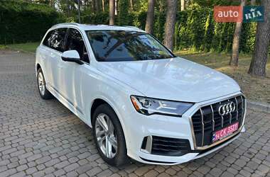Внедорожник / Кроссовер Audi Q7 2020 в 