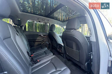 Внедорожник / Кроссовер Audi Q7 2020 в 