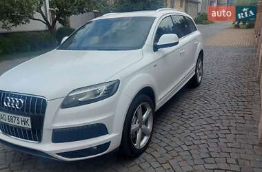 Позашляховик / Кросовер Audi Q7 2010 в 