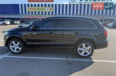 Позашляховик / Кросовер Audi Q7 2015 в 