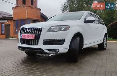 Внедорожник / Кроссовер Audi Q7 2015 в 
