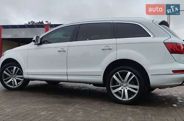 Внедорожник / Кроссовер Audi Q7 2015 в 