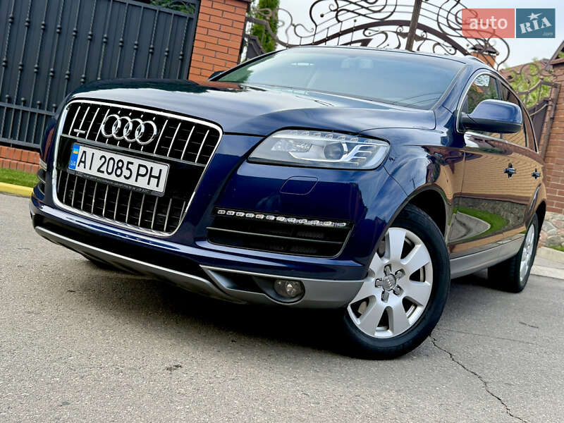 Позашляховик / Кросовер Audi Q7 2013 в Олександрії