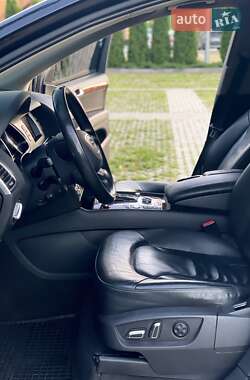 Внедорожник / Кроссовер Audi Q7 2015 в 
