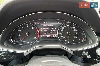 Позашляховик / Кросовер Audi Q7 2017 в 