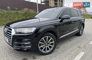 Позашляховик / Кросовер Audi Q7 2017 в Тернополі