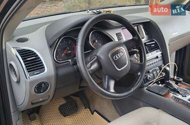 Внедорожник / Кроссовер Audi Q7 2008 в 