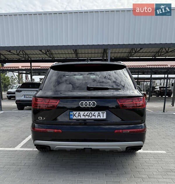 Позашляховик / Кросовер Audi Q7 2018 в Києві