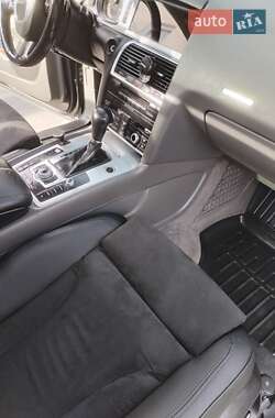 Позашляховик / Кросовер Audi Q7 2007 в 