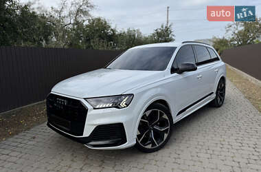 Внедорожник / Кроссовер Audi Q7 2020 в Бердичеве
