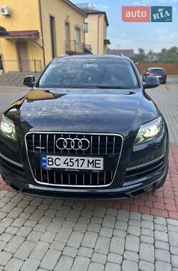 Позашляховик / Кросовер Audi Q7 2012 в 