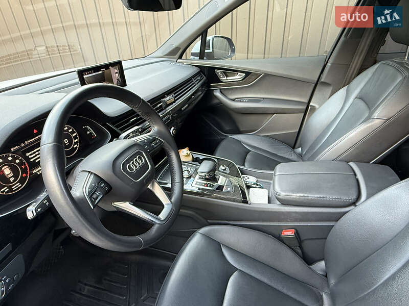 Внедорожник / Кроссовер Audi Q7 2018 в Киеве