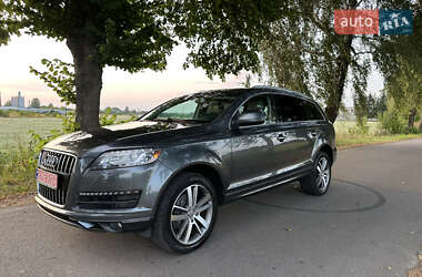 Позашляховик / Кросовер Audi Q7 2013 в 