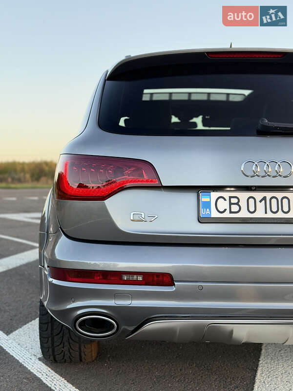 Позашляховик / Кросовер Audi Q7 2014 в Києві