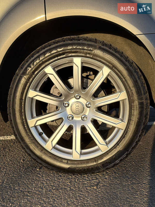 Позашляховик / Кросовер Audi Q7 2014 в Києві