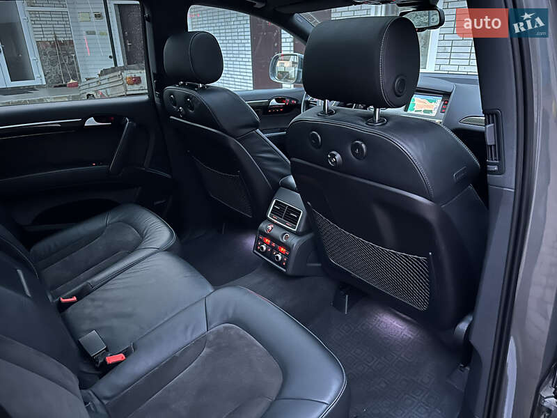 Позашляховик / Кросовер Audi Q7 2014 в Києві