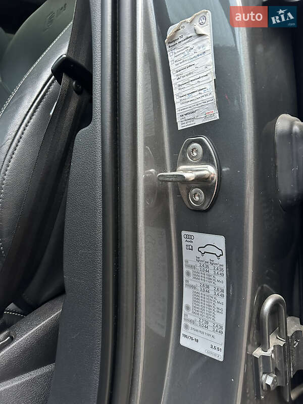 Позашляховик / Кросовер Audi Q7 2014 в Києві