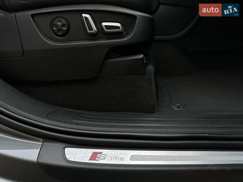 Позашляховик / Кросовер Audi Q7 2014 в Києві