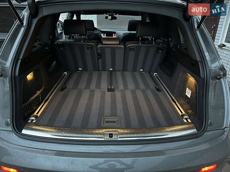 Позашляховик / Кросовер Audi Q7 2014 в Києві