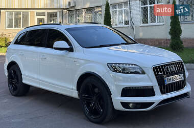 Внедорожник / Кроссовер Audi Q7 2010 в 