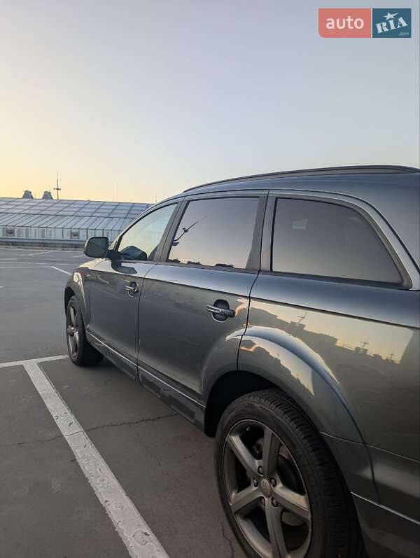 Внедорожник / Кроссовер Audi Q7 2015 в Броварах