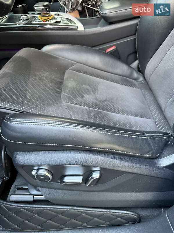 Внедорожник / Кроссовер Audi Q7 2015 в Одессе