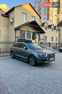 Позашляховик / Кросовер Audi Q7 2015 в Сумах