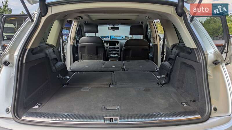 Внедорожник / Кроссовер Audi Q7 2015 в Черкассах