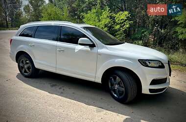 Внедорожник / Кроссовер Audi Q7 2013 в Полтаве