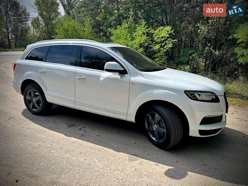Позашляховик / Кросовер Audi Q7 2013 в Полтаві фото 11 Позашляховик / Кросовер Audi Q7 2013 в Полтаві