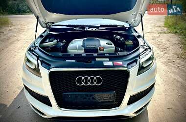 Внедорожник / Кроссовер Audi Q7 2013 в Полтаве