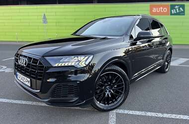 Внедорожник / Кроссовер Audi Q7 2020 в 