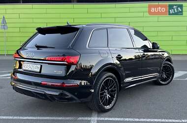 Внедорожник / Кроссовер Audi Q7 2020 в 